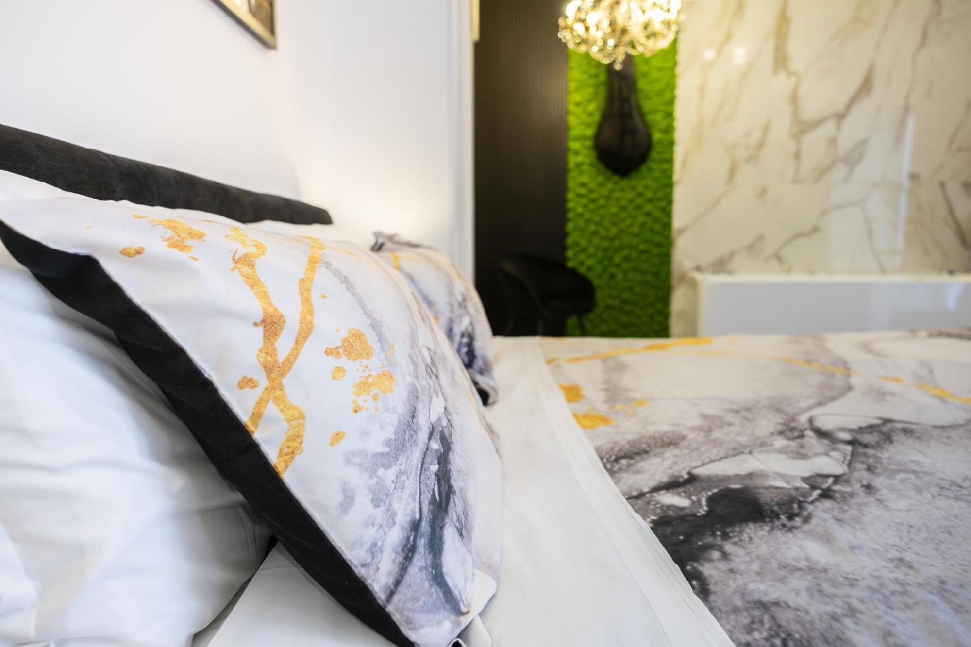 Adamas Apartment , Rooms And Suite Trapani Buitenkant foto